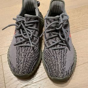 Yeezy boost sneakers in big boys size 5.5 fits women’s 7.5